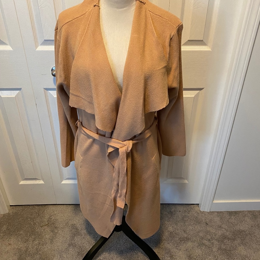 Women’s size L open cardigan with tie